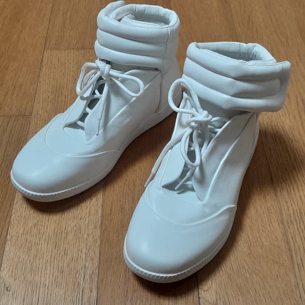 마르지엘라맛 하이탑 스니커즈