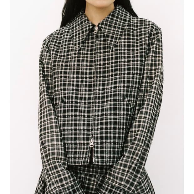 999휴머니티 자켓구해요! 