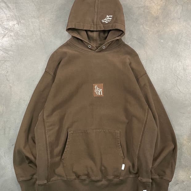 페치 브라운 스웻후드