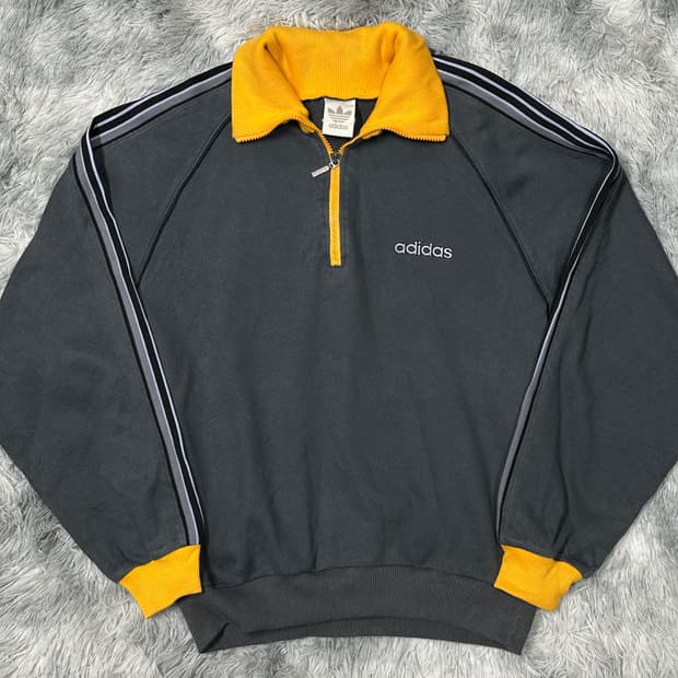 아디다스 데상트 올드스쿨 하프집업 