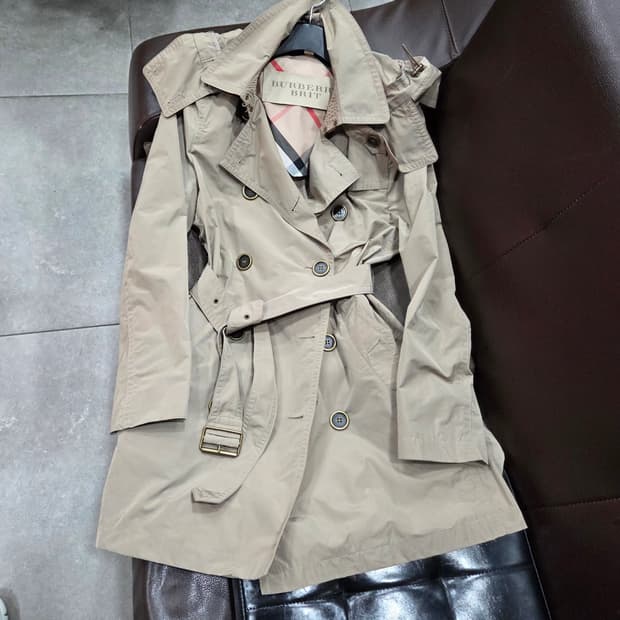 버버리 발모랄 하프 코트