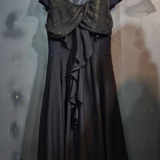 디자이너 DOHYUN 블랙 프릴 원피스 S