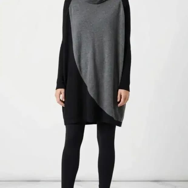 타임(TIME) 울 100% 배색 터틀넥 니트 원피스 Fre