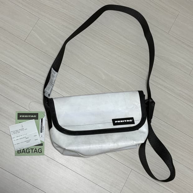 프라이탁 하파오/하와이파이브오 올화이트 새제품