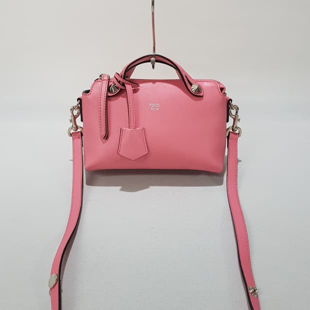 펜디 바이더웨이 토트 숄더백