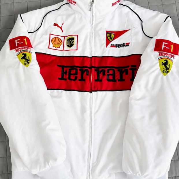 F1 페라리 레이싱 자켓 새 상품 (올사이즈 재고 보유)