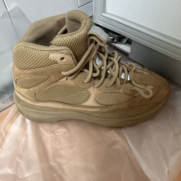 이지 시즌 7 데저트 부츠 토프