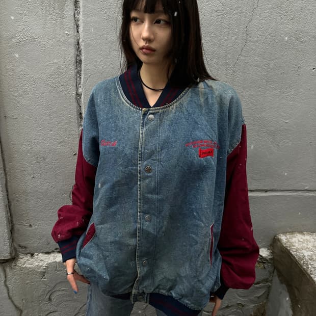 90s vintage Denim burgundy varsity Jk