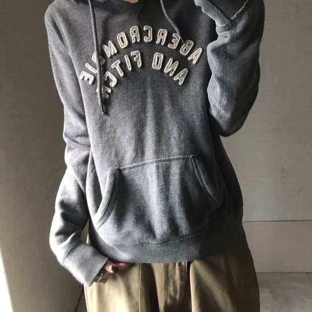 아베크롬비 그레이 슬림핏 후드티