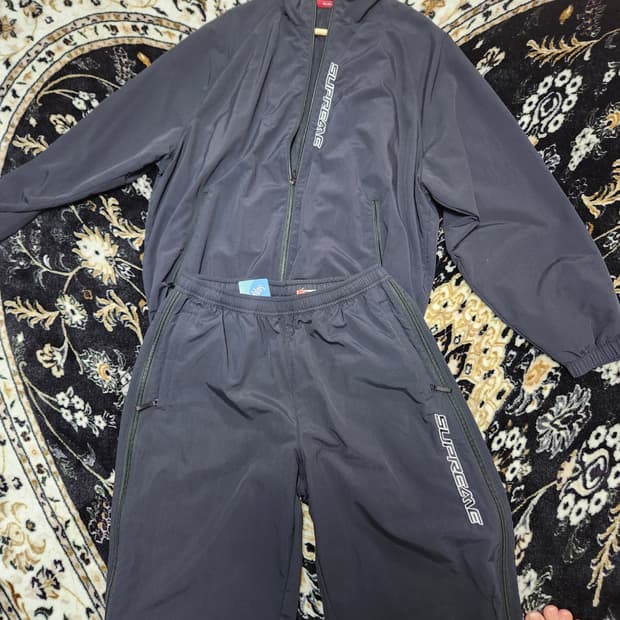 슈프림 콘트라스트 셋업