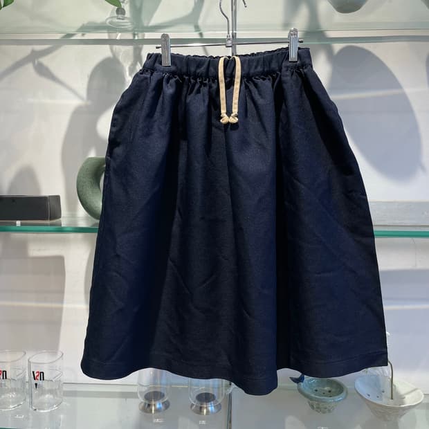 꼼데가르송 tight skirt