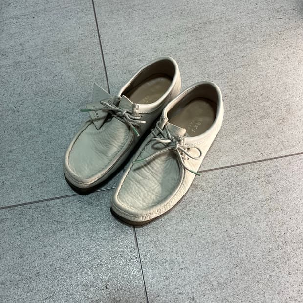 클락스 왈라비 아이보리 265