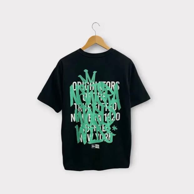 뉴에라 New Era 민트색 그래피티 반팔티 L