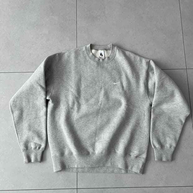 나이키 NRG 솔로스우시 스웻셔츠 그레이 M