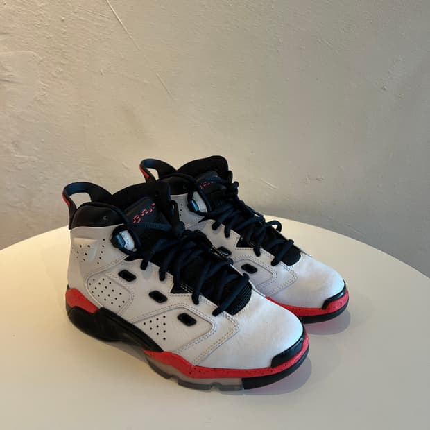 (235) 에어 조던 6-17-23 (GS) '인프라레드'