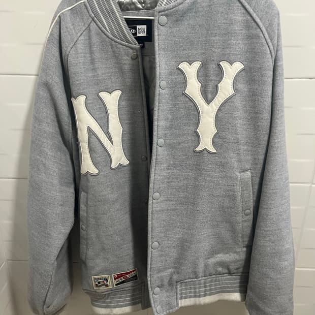 뉴에라 NY 바시티자켓
