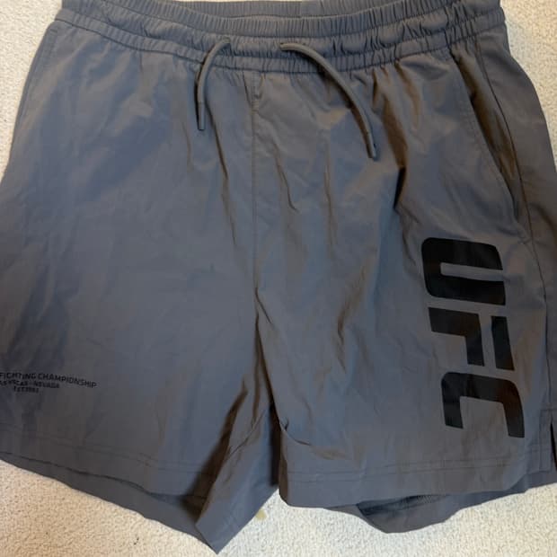 UFC 회색 쇼츠 반바지 M