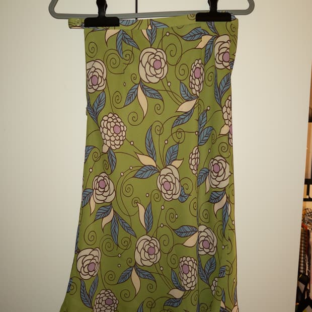 빈티지 플라워패턴 미디스커트