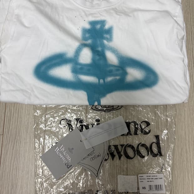 비비안웨스트우드 페인팅 반팔xs