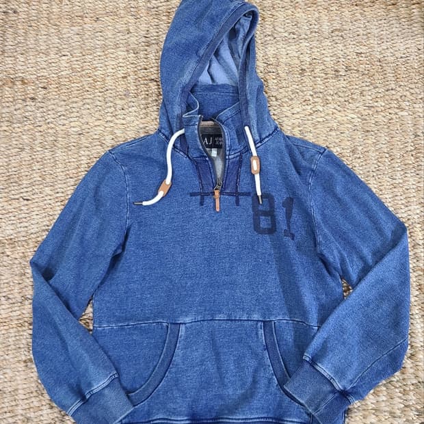 아르마니 진 후드