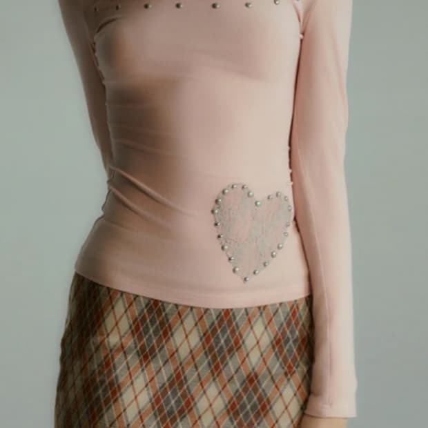 핑크 레이스 하트 롱 슬리브 