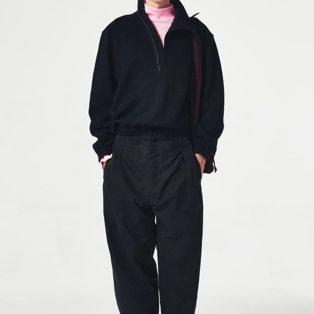 누마레 EE 커브드 하프 집업 블랙 M