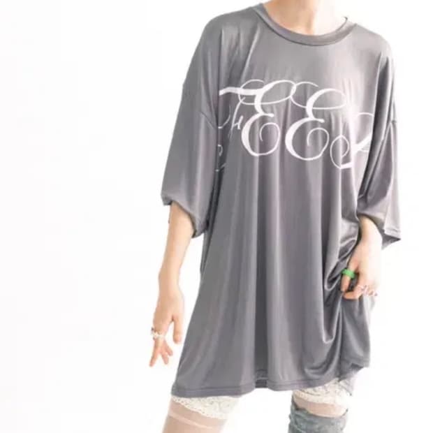 샵페어리 shining boxy lettering t-shirt