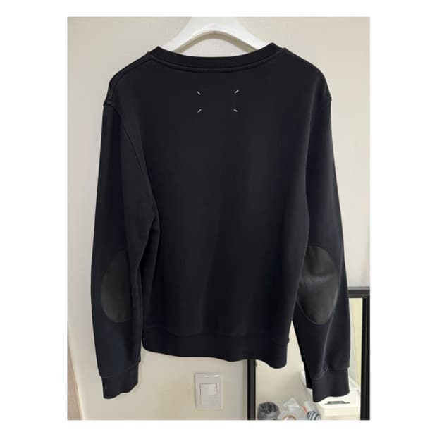 마르지엘라 엘보우 맨투맨