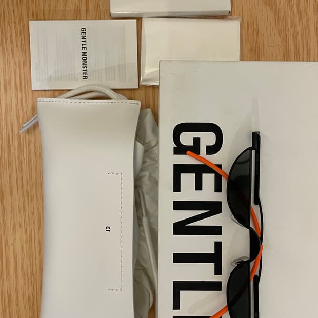 젠틀몬스터 13 bees