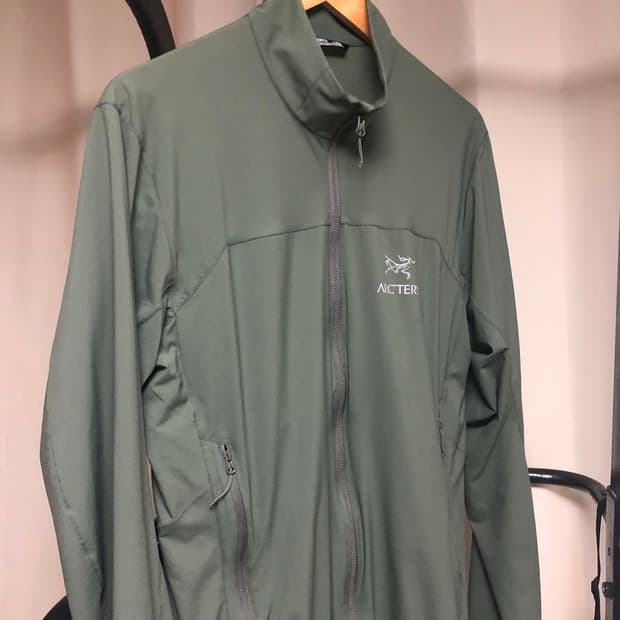 아크테릭스 24ss 스쿼미시 자켓 포리지 M