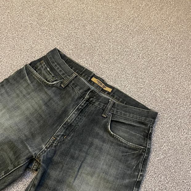 유니클로 스트레이트 진