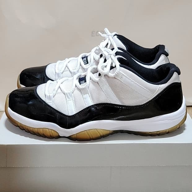 나이키 조던11 290 콩코드 로우