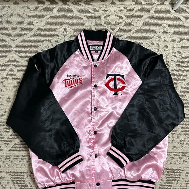 미네소타 트윈스 핑크 봄버자켓 