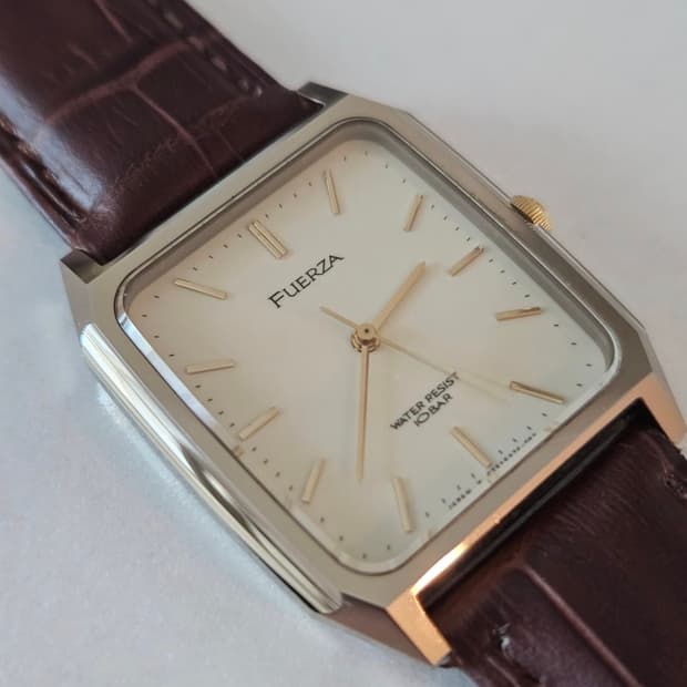 빈티지 오리엔트 FUERZA 사각 가죽 시계