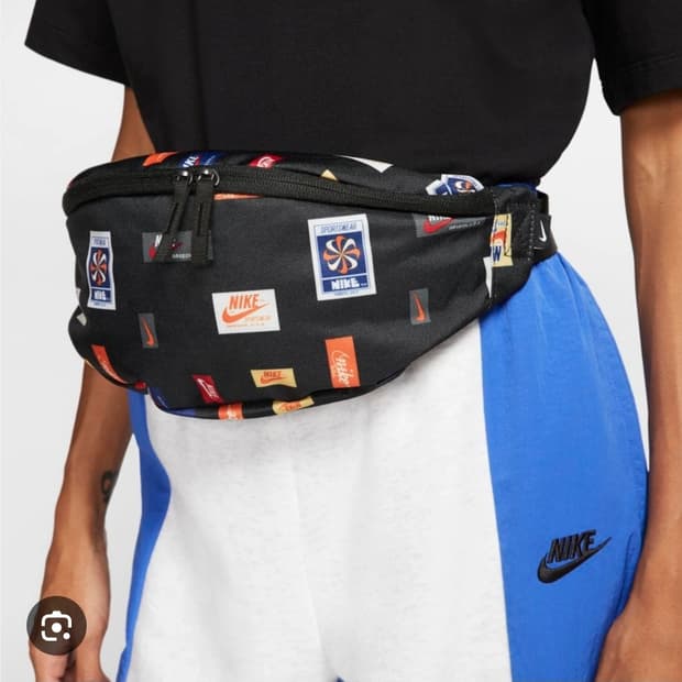 나이키(Nike) 헤리티지 웨이스트 크로스 힙색