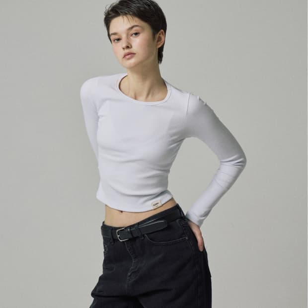 글로니 클래식 립 크루 넥 롱슬리브 화이트