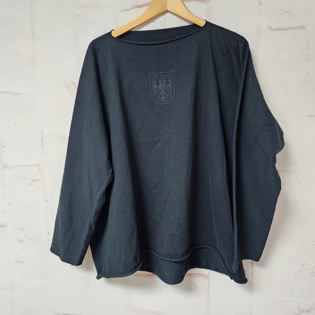 이지 벌쳐스 맨투맨 티셔츠