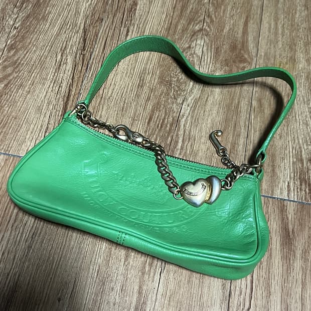 쥬시꾸뛰르 체인가방 