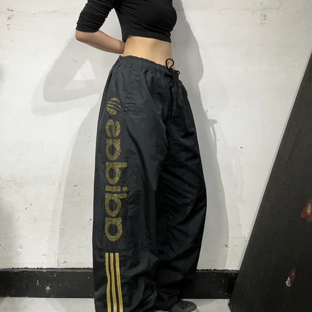 아디다스 블랙 골드 삼선 와이드 빅 로고 트랙 팬츠 추리닝 바지 L