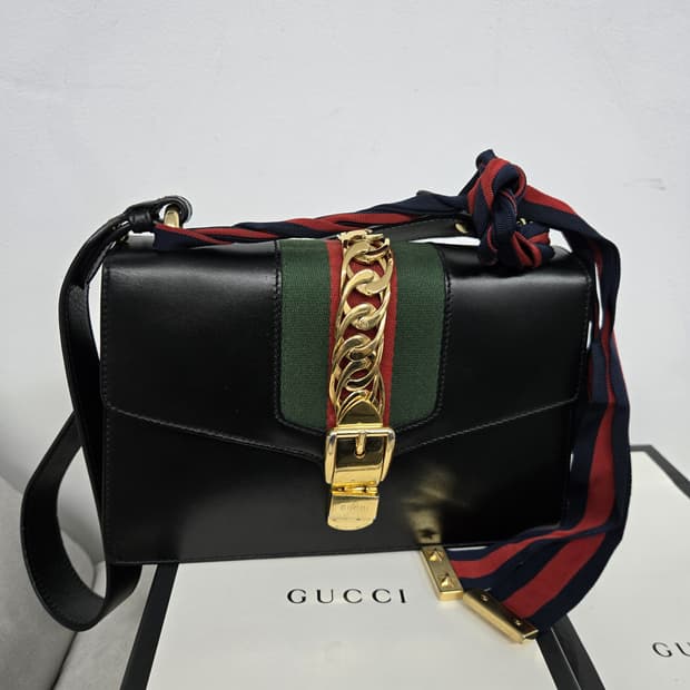 [정품 보증서]구찌 실비백 스몰