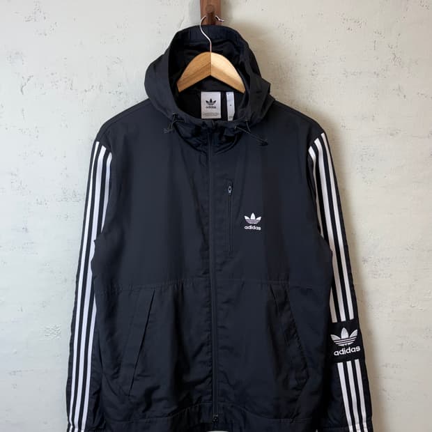 아디다스 락업 윈드브레이커 블랙 바람막이