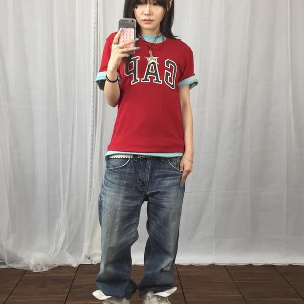 GAP Red Arch Logo Tee