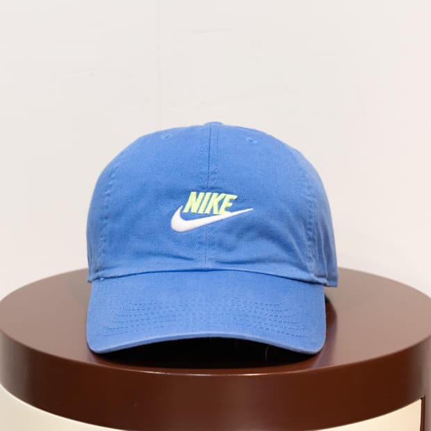NIKE HAT - VINTAGE BLUE