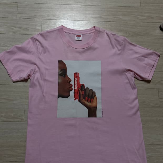 슈프림티셔츠