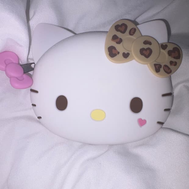 Hello Kitty Gyaru Pouch 갸루키티 미니 파우치