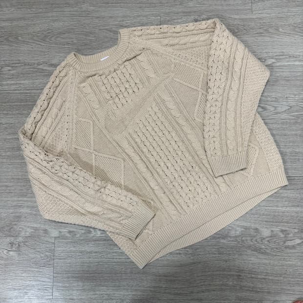 나이키 케이블 니트 롱슬리브 스웨터 라탄 