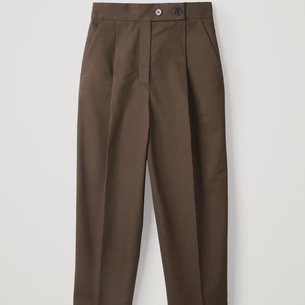 코스/하이웨스트 플리티드 팬츠 다크브라운/38