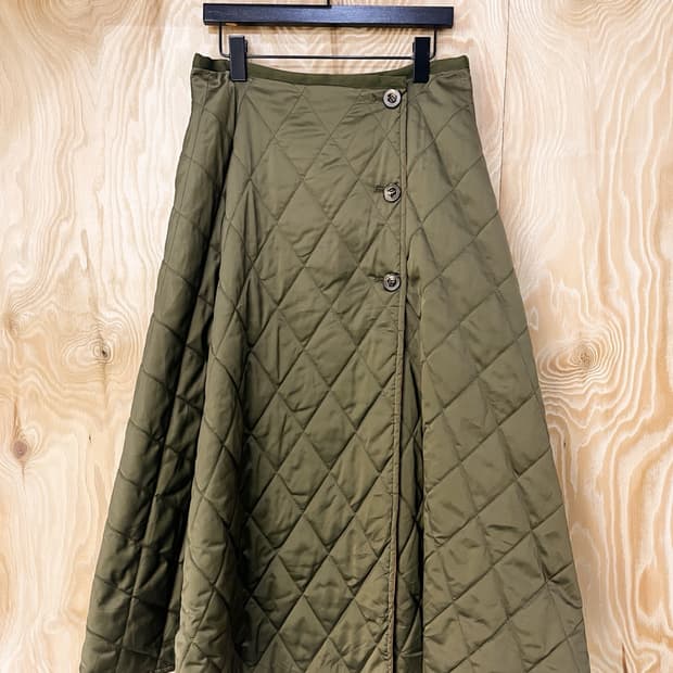 레이 빔즈 18a/w 퀼트 Ma-1 스커트