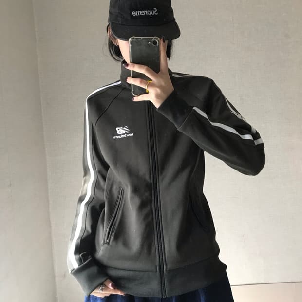 뉴발란스 카키 져지