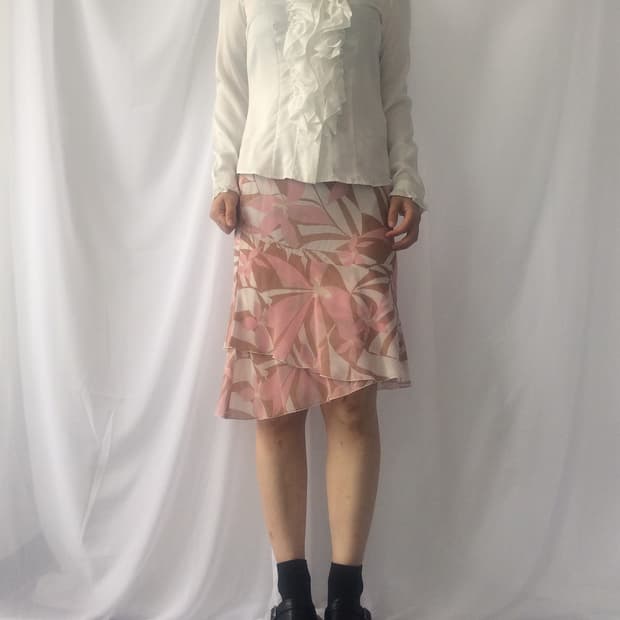 Ruffle point shirt